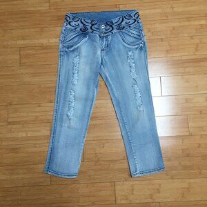 EUC Silver Diva Light Wash Embroidered Jeans